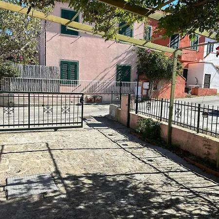 Tatil Evi Luisa Elba - Relax Tra Mare E Montagna *